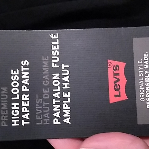 Levi's High Loose Taper Pants - Picture 5 of 6